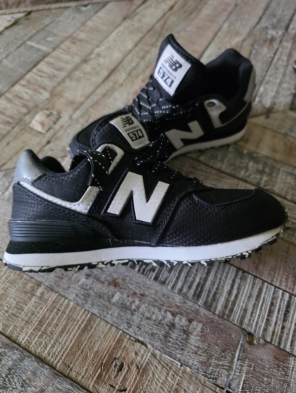 New Balance 574 Toddler Black and White  Sneakers